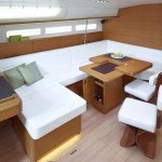 Jeanneau 509 Saloon Table