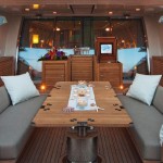 Palmer Johnson 120 Dining Saloon