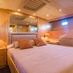 Mangusta 80 Master Cabin