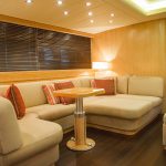 Mangusta 80 Salon