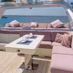 Leopard 32 Flybridge