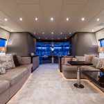 Leopard 32 Salon