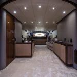 Leopard 32 Salon